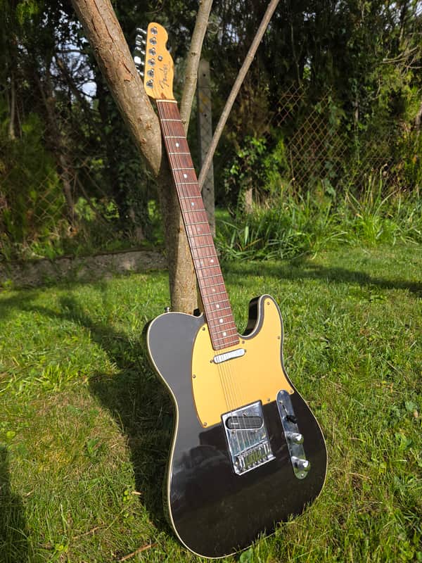 Fender American Deluxe Telecaster with Rosewood Fretboard 2004 - 2010 - Montego Black