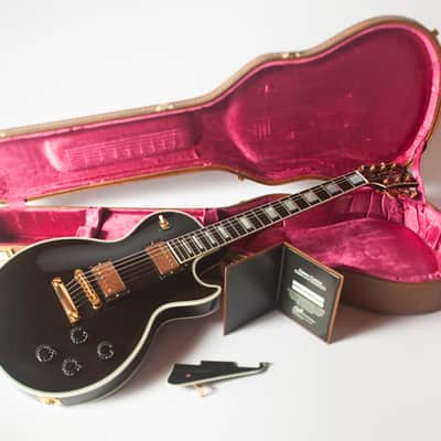 Gibson Les Paul Custom 2016 - Ebony Tuxedo's vs T-shirts image 20