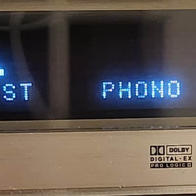 Denon Denon AVR-3803 i7.1-channel, 110-watt-per-channel 90s - Silver image 3