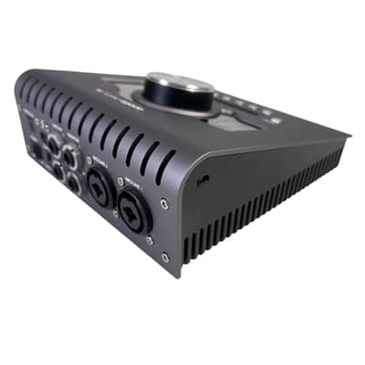 Universal Audio Apollo Twin X DUO Thunderbolt Audio Interface (Unregistered) image 4