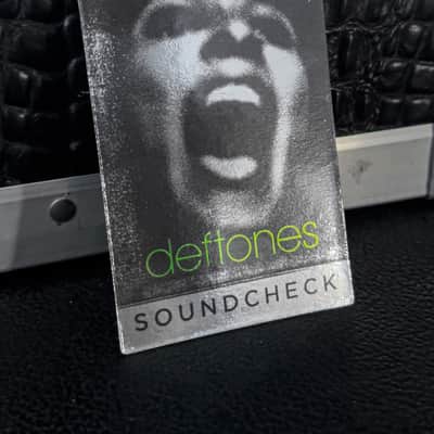 Deftones Soundcheck pass 2022 - Glossy image 1