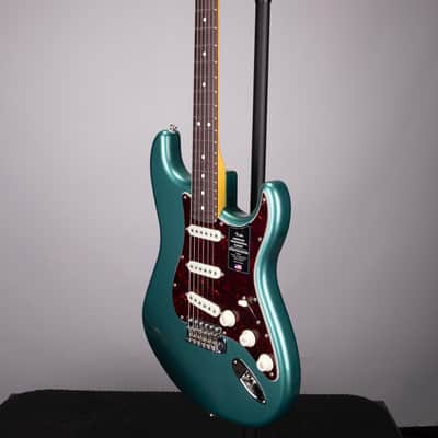 Fender American Professional Classic Stratocaster - Faded Sherwood Green Metallic with Rosewood Fingerboard, Includes Deluxe Gig Bag image 5