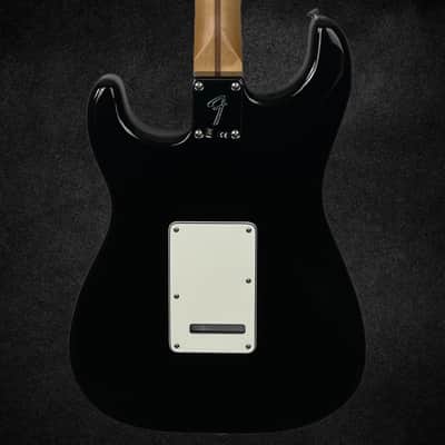 Fender Player Series Stratocaster in Black with Maple Neck image 2