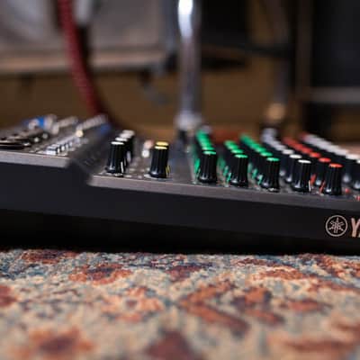 Yamaha Mixer MG10XU Used image 7