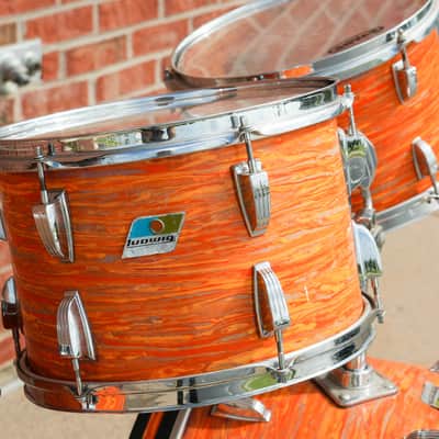 Vintage 70's Ludwig Mod Orange Hollywood Kit, 3ply Shells, B/O Badge image 12