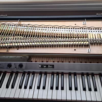 Rhodes Suitcase Piano 73-Key Electric Piano 1979 - Black Rounded Top image 11