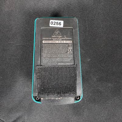 Behringer CS400 Compressor Sustainer Pedal 2010s - Standard image 2