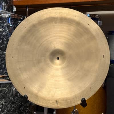 1960's Zildjian 20" Pang Sizzle Cymbal 2030g Swish China image 4