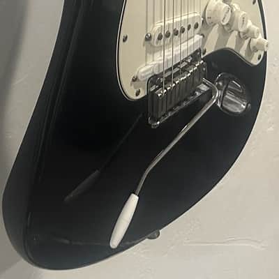Fender American Series VG Stratocaster with Rosewood Fretboard 03/2007 - Black with hard Fender case image 1