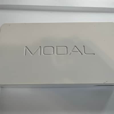 Modal Electronics Skulpt SE 4-Voice Analog Synthesizer 2021 - Black / White image 4