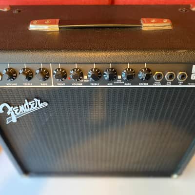 Fender FM 65R 2-Channel 65-Watt 1x12" Solid State Guitar Combo 2003 - 2008 - Black image 1