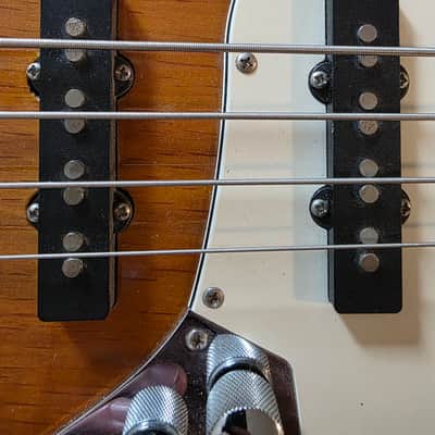 SX Vintage Series SJB-62 Short Scale Jazz Bass - 3-tone Sunburst image 6