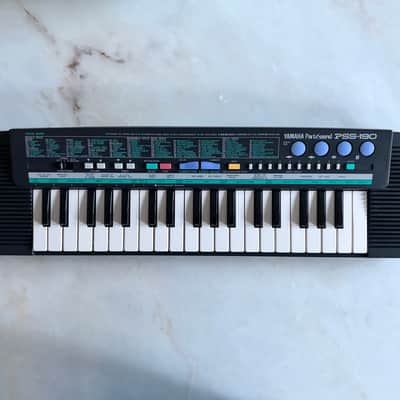 Yamaha Keyboard Synth PSS-190