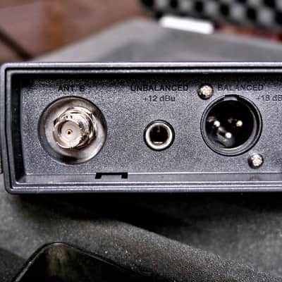 Sennheiser Digital 1000 Wireless Guitar System w/ Hard Case image 8