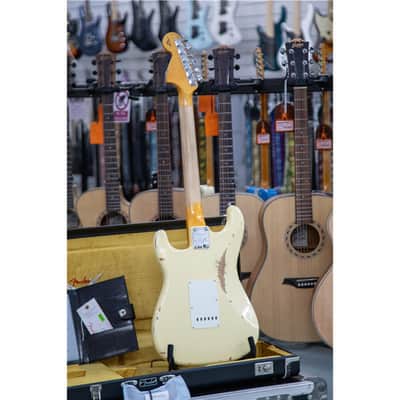 FENDER Custom Shop 68 Strat Aged Vintage White image 4