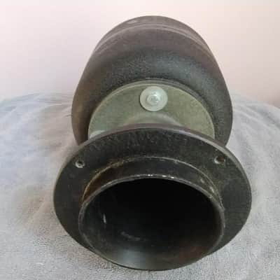 Single JBL 2440 driver with H93 horn in very good condition - 1980's image 3