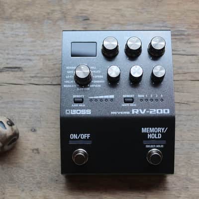 BOSS "RV 200" image 1