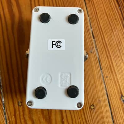 Electro-Harmonix Octavix Octave Fuzz 2015 - Present - Blue / Purple / Black image 3