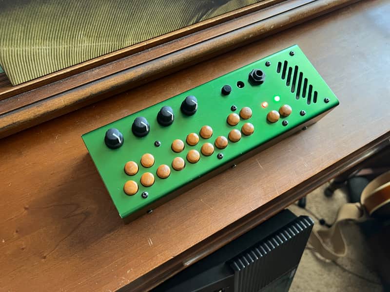 Critter & Guitari Pocket Piano
