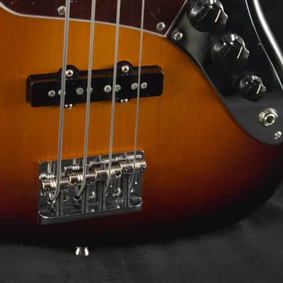Fender American Professional II Jazz Bass Fretless Rosewood Fingerboard 3-Color Sunburst image 3