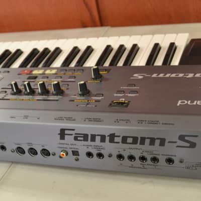 Roland Fantom-S 61-Note Sampling Workstation Keyboard image 11