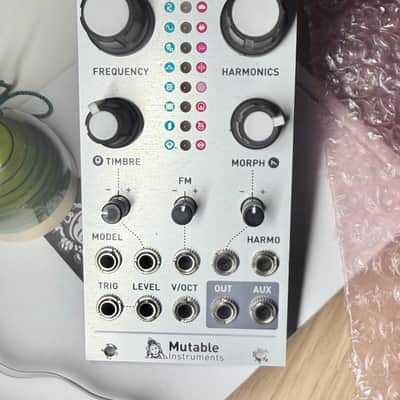 Mutable Instruments Plaits Macro-Oscillator | Reverb