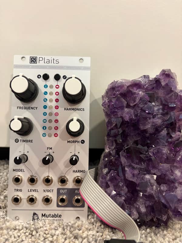 Mutable Instruments Plaits