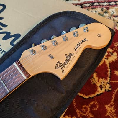 *NEW IN BOX* 2025 Fender Japan Limited Edition Traditional Collection, 60's Jaguar Competition 3-Color Sunburst / Aged Natural, MIJ JD25 image 3
