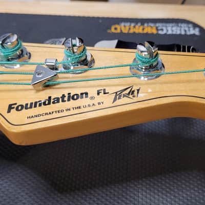 Vintage 1987 Peavey Foundation FL Fretless Bass USA image 12