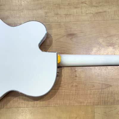 Gretsch Falcon Hollow Body Single-Cut with String-Thru Bigsby and Gold Hardware 2025 - White image 3