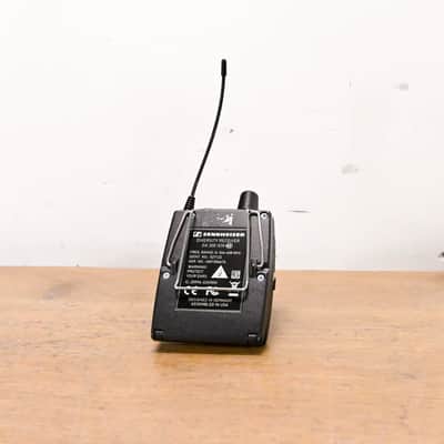Sennheiser EK 300 IEM G3 Wireless Bodypack Receiver G Range: 566-608 MHz image 2