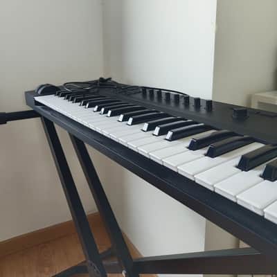 Native Instruments Komplete Kontrol A49 2018 - Present - Black image 2