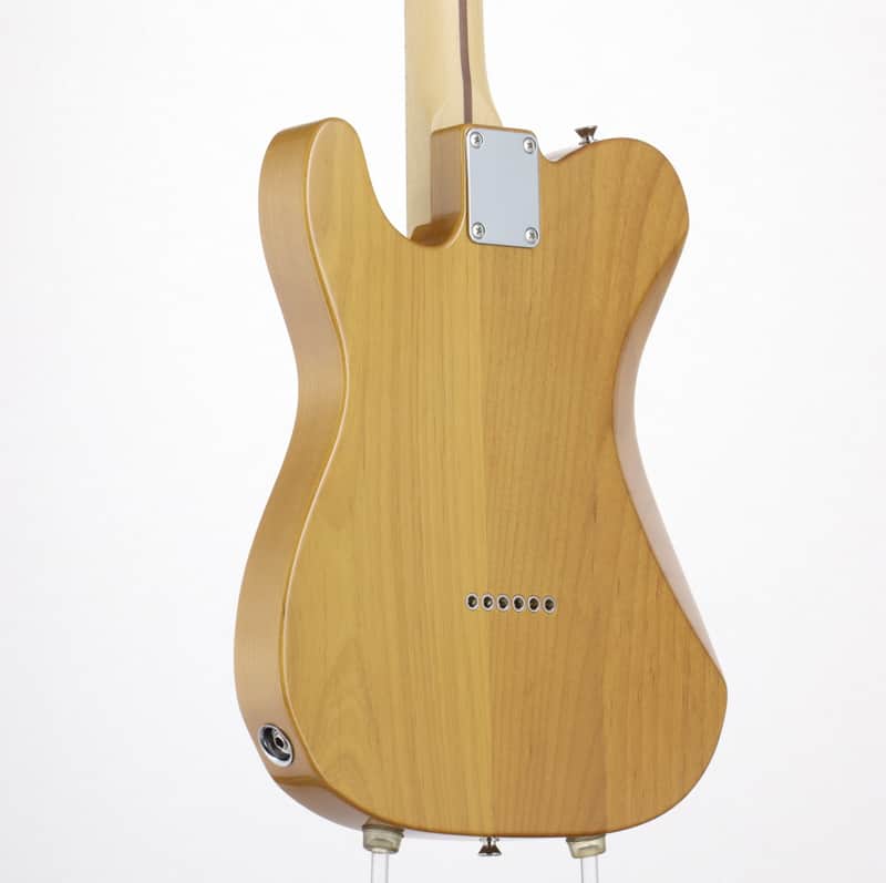 Fender Made in Japan Hybrid Telecaster Deluxe Maple Fingerboard