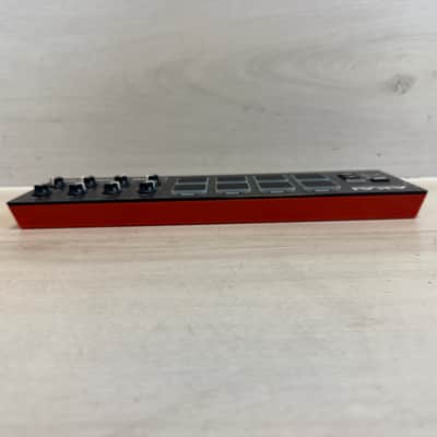 Immagine Akai LPD8 Wireless Bluetooth MIDI Pad Controller 2016–2021 - 7
