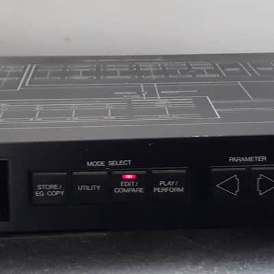 Yamaha TX81Z rackmount synth