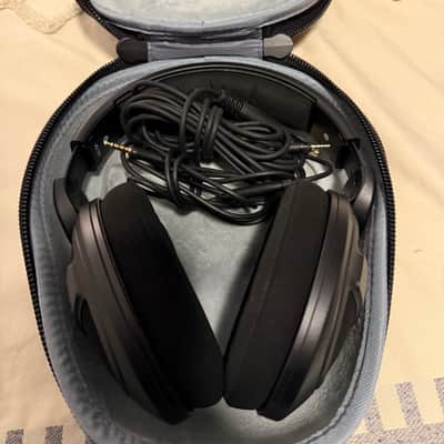 Sennheiser HD 569 Closed-Back Around-Ear Headphones w/ Mic - Black Includes CASE image 8