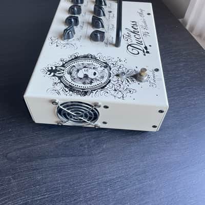 Victory Amps V4 The Duchess 180-Watt Hybrid Guitar Amp Pedal with 112 Neo Cabinet image 5