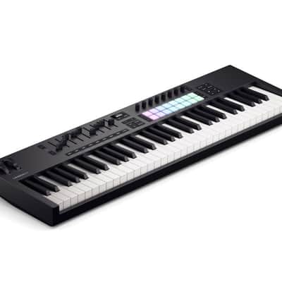 Novation Launchkey 61 Mk4 MIDI Keyboard Controller image 5