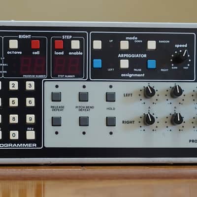 * Octave Plateau Voyetra 8 Polyphonic Synth * Serviced * image 5