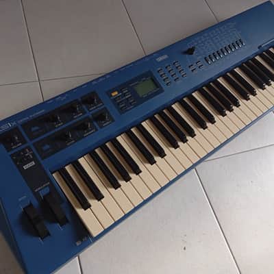 Yamaha CS1x Control Synthesizer 1996 - Blue