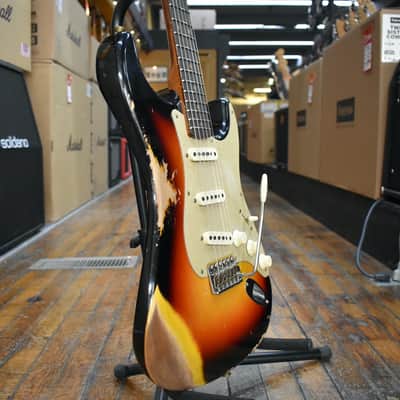Fender Custom Shop Limited Edition 1959 Stratocaster Heavy Relic Wide Fade 3-Color Sunburst w/Hard Case image 2