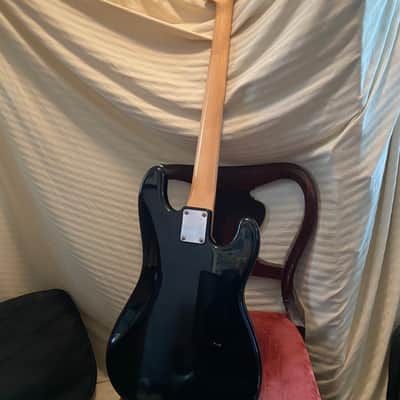fender squirer p bass guitar left handed 1997 black image 7
