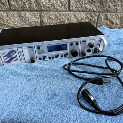 Two Notes Torpedo Studio Digital Load Box Exlnt w/box image 2