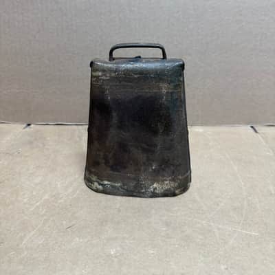 Unbranded Vintage Steel Cowbell – Rustic Patina – Heavy-Duty Construction – Fully Functional – Used image 1