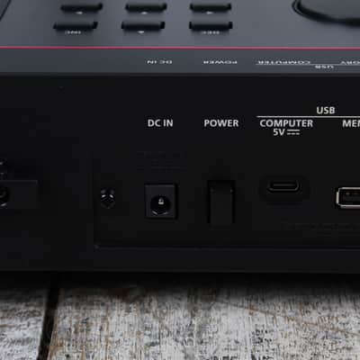 Roland JUNO-D6 Synthesizer 61 Key Velocity Sensitive Keyboard with Synth Action image 13