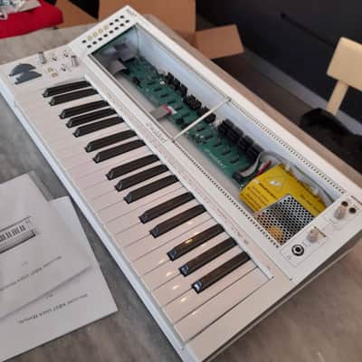 Waldorf kb37 37-Key Eurorack Keyboard Synthesizer 2016 - Present - White image 2