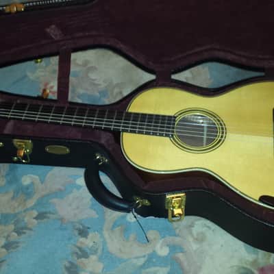 Martin 00-28C 2011 Custom Shop Crossover Guitar Adirondack and Madagascar RW image 9