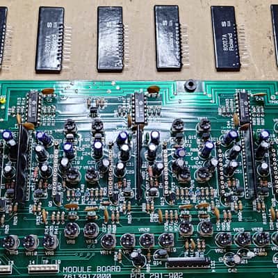 Roland Juno-106 61-Key Programmable Polyphonic Synthesizer 1984 - 1985 - Black image 10