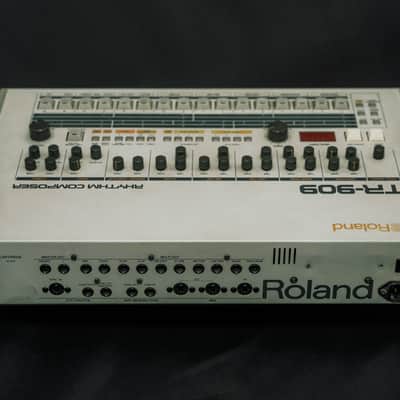Roland TR-909 Rhythm Composer 1983 - 1985 - White image 2