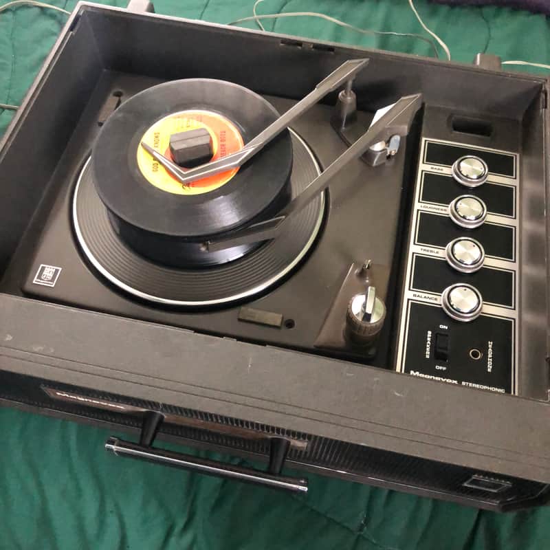 1970 Magnavox Port. Record Ch. Stereo - Fully Refurbished, Turntable image 1